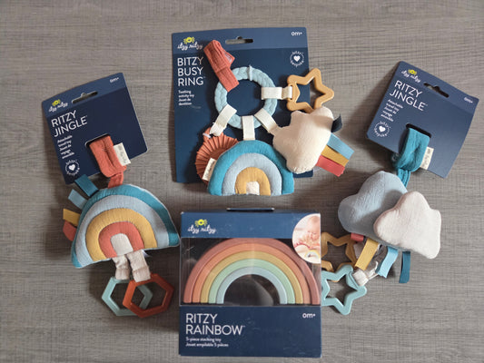 Itzy Ritzy Retro Rainbow Bundle