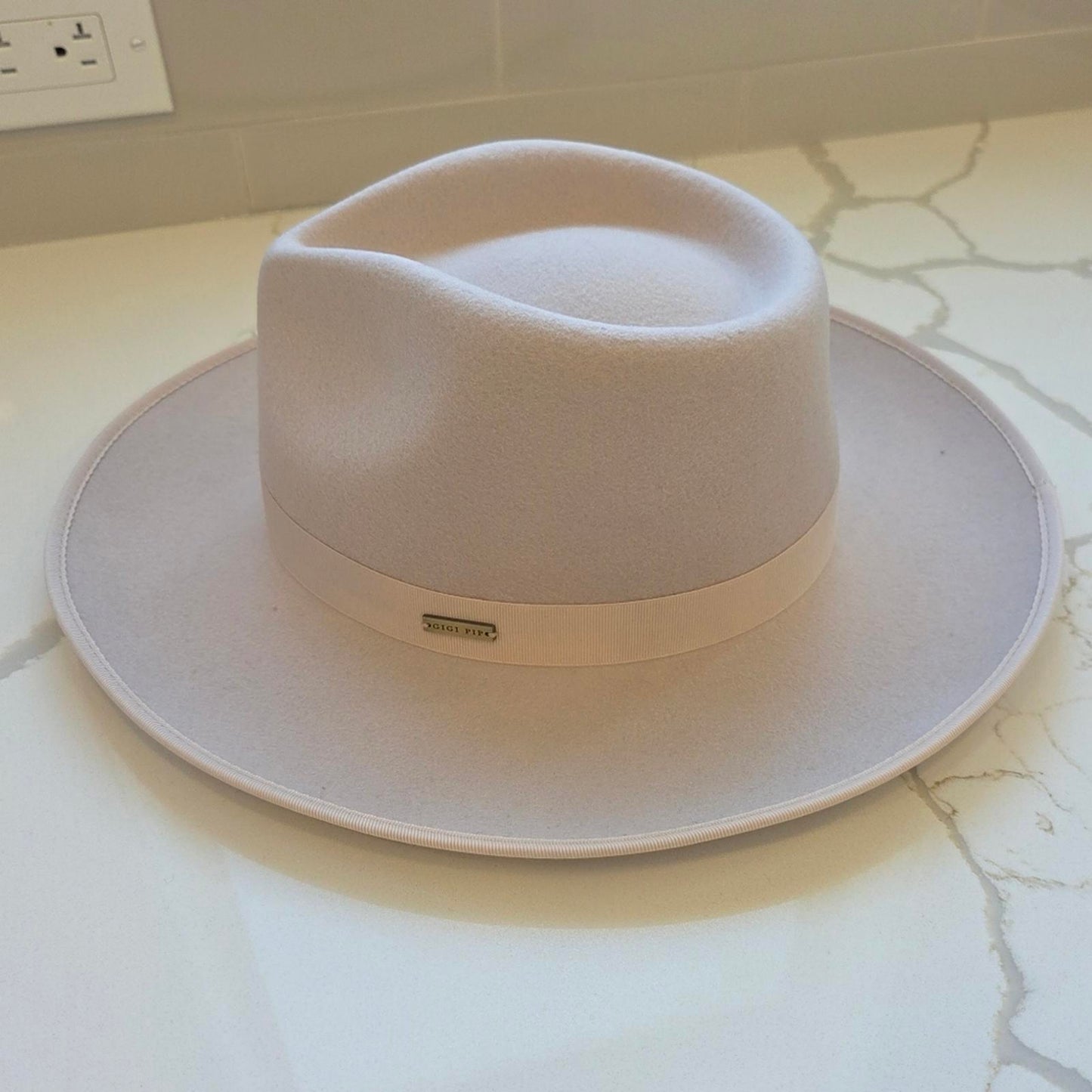 Gigi Pip Monroe Rancher