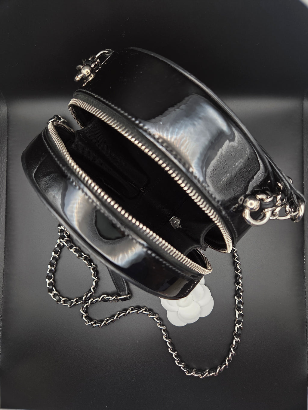 Chanel - Evening On The Moon Round Glitter Bag