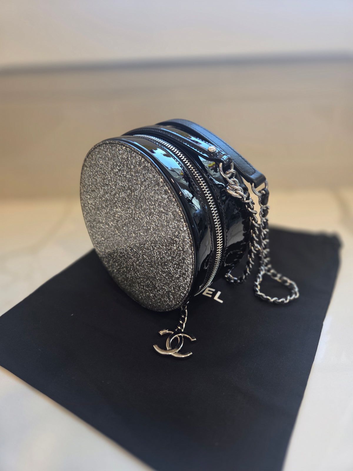Chanel - Evening On The Moon Round Glitter Bag