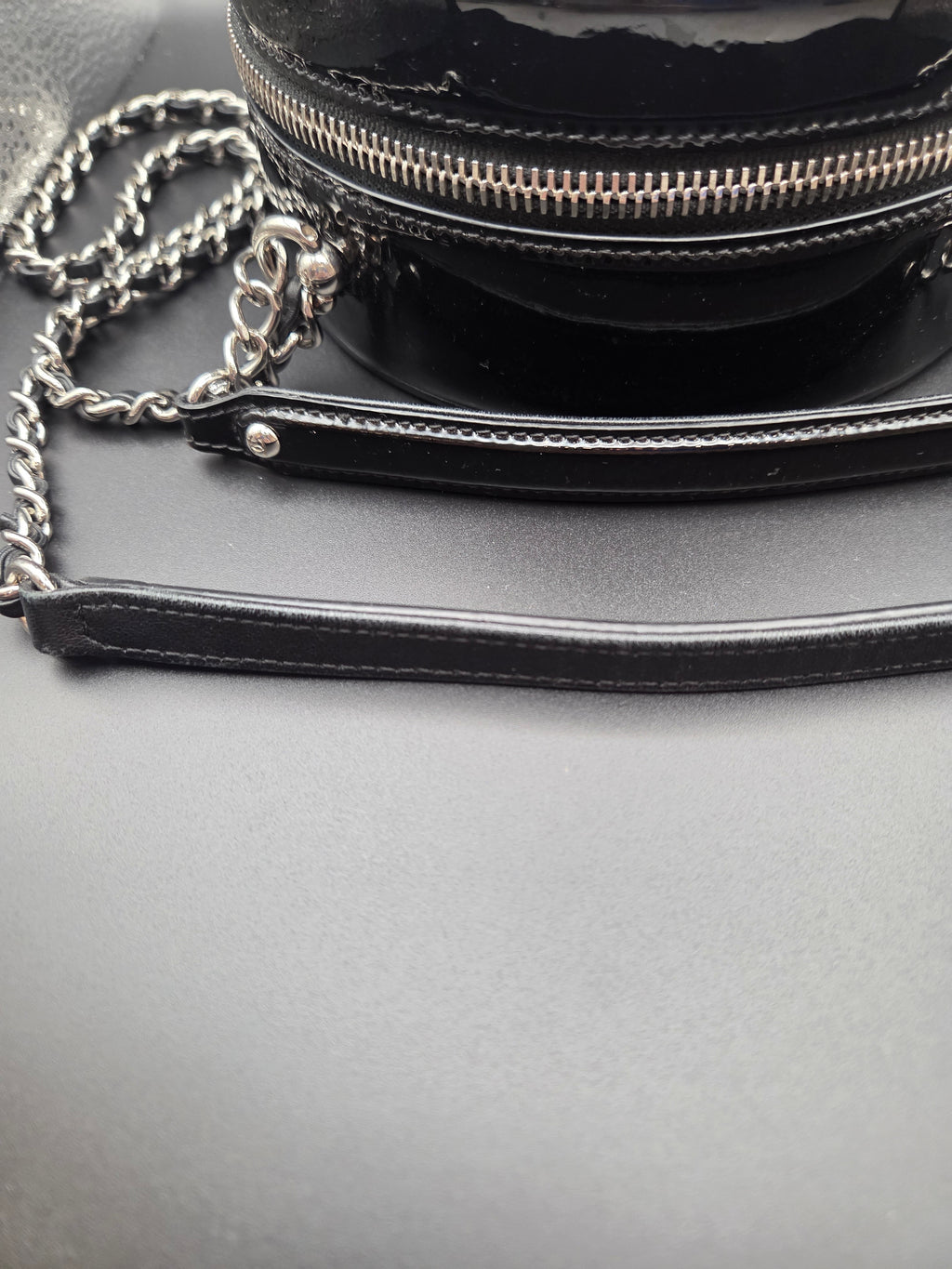 Chanel - Evening On The Moon Round Glitter Bag