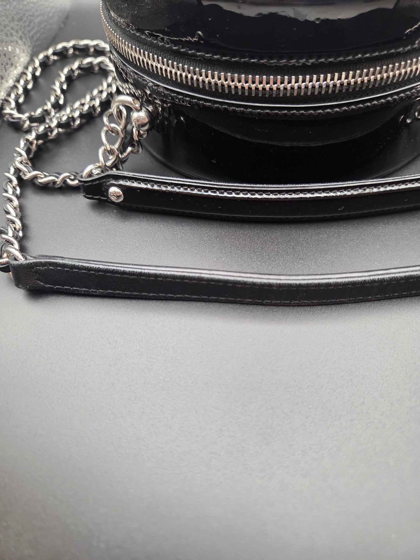 Chanel - Evening On The Moon Round Glitter Bag