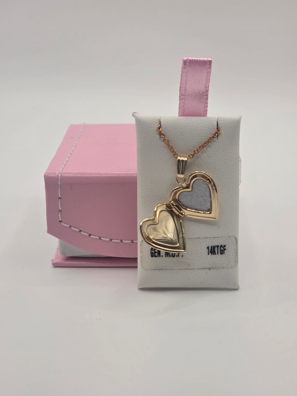 Kiddie Kraft Mother of Pearl Heart Locket