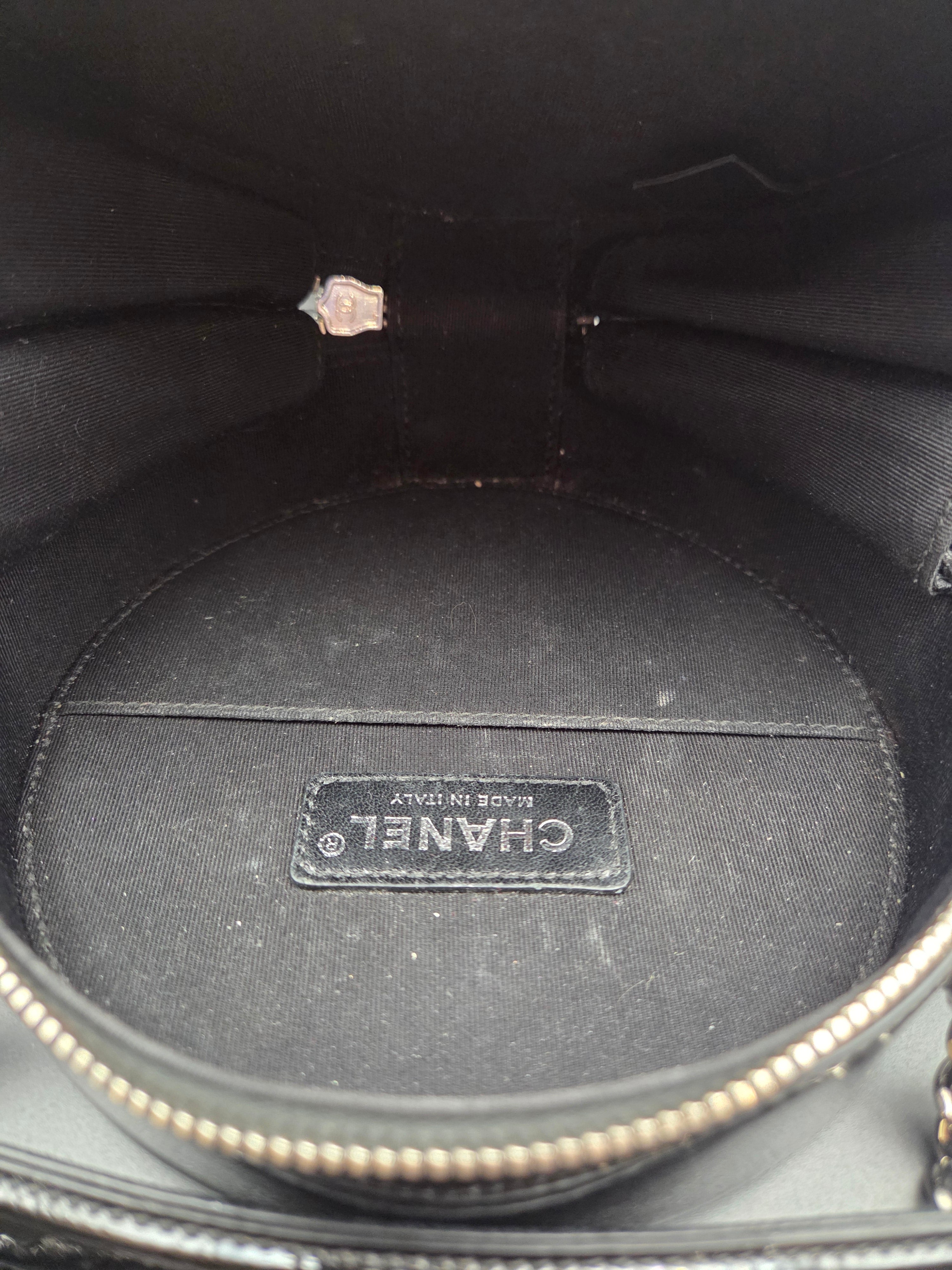 Chanel - Evening On The Moon Round Glitter Bag