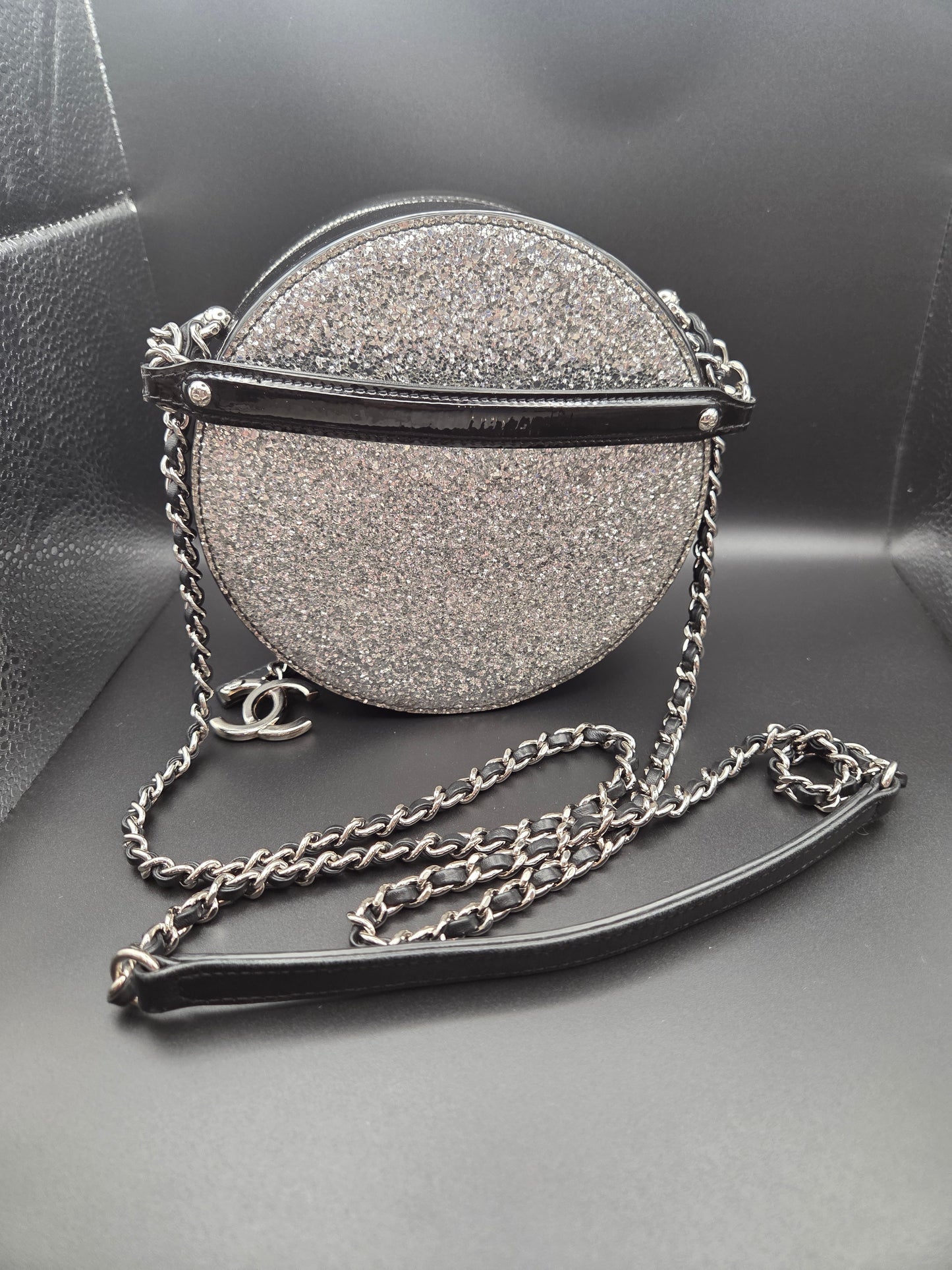 Chanel - Evening On The Moon Round Glitter Bag